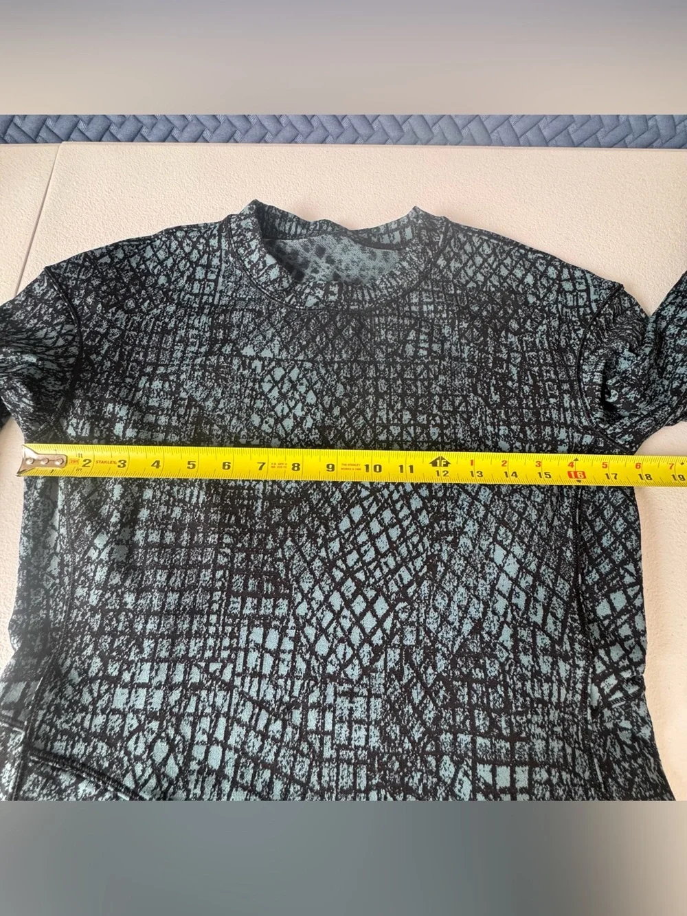 Lululemon Close to Crossing Long Sleeve Jacquard Size M